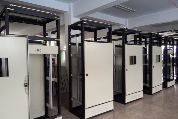 枫木镇控制箱-3683谈谈控制箱的维护和保养事